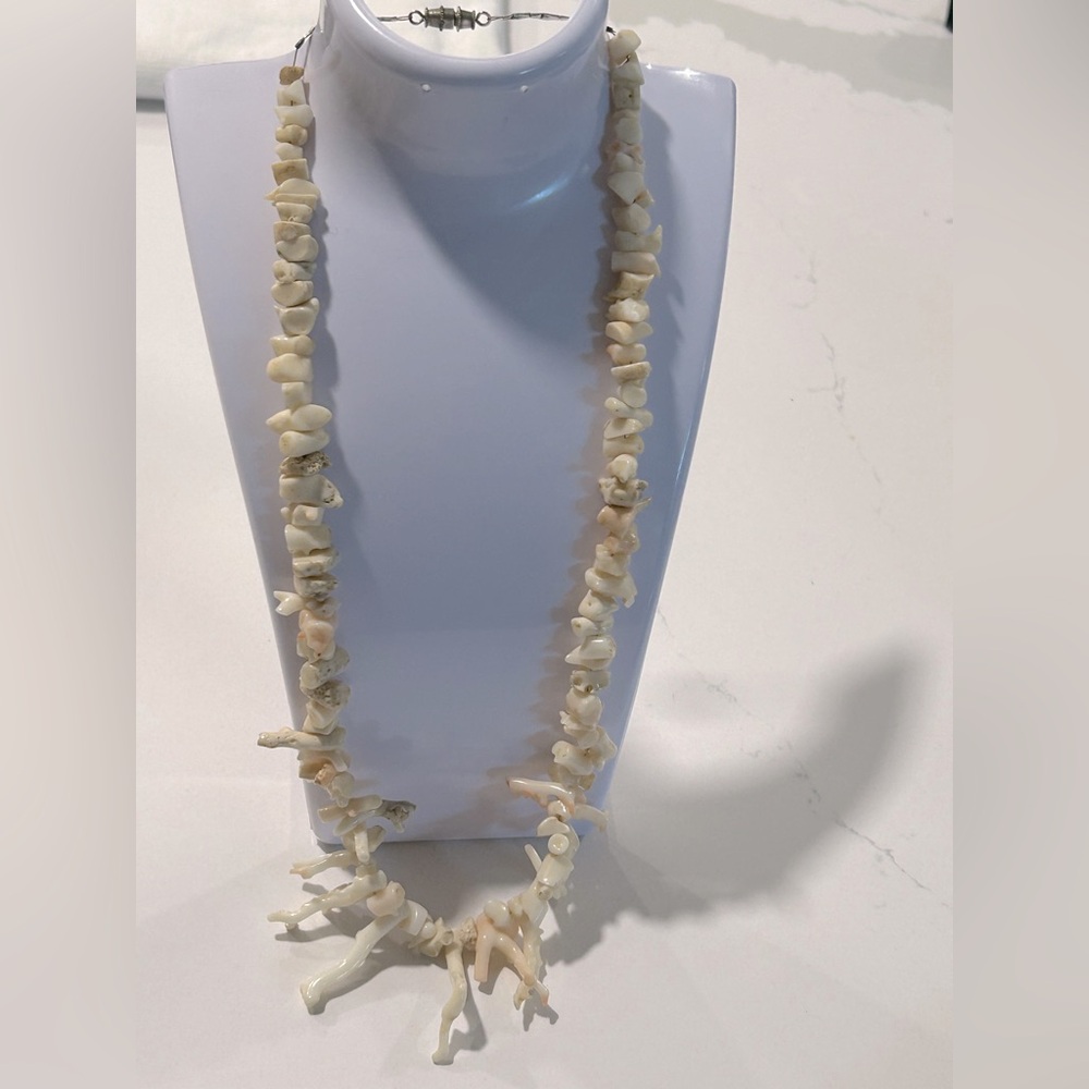 VTG Native American Angel Skin Coral Branch Necklace 20”